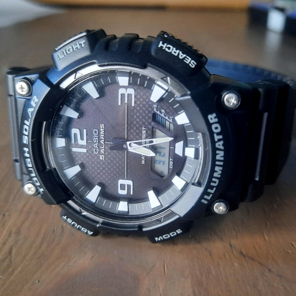 Casio AQ-S810W Tough Solar Watch - Picture 1 of 2